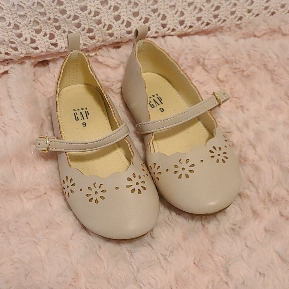 New Gap Shoes